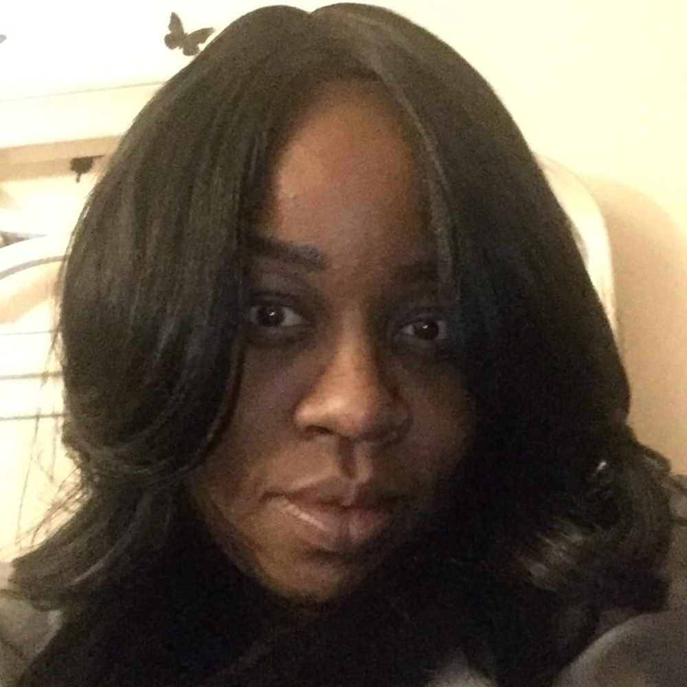 Meet your Posher, Tia